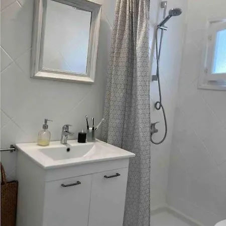 Letihome Paros *