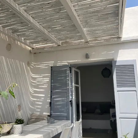 Letihome Paros *