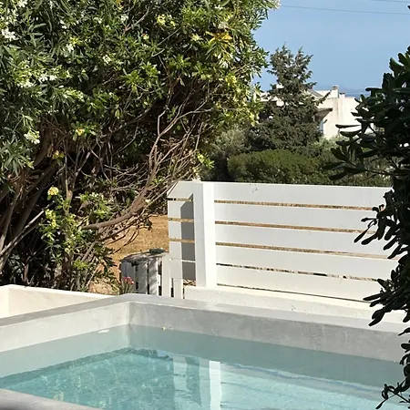 Letihome Paros